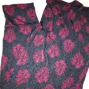 Small maxi, slinky material